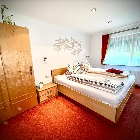 Geisslein Apartment